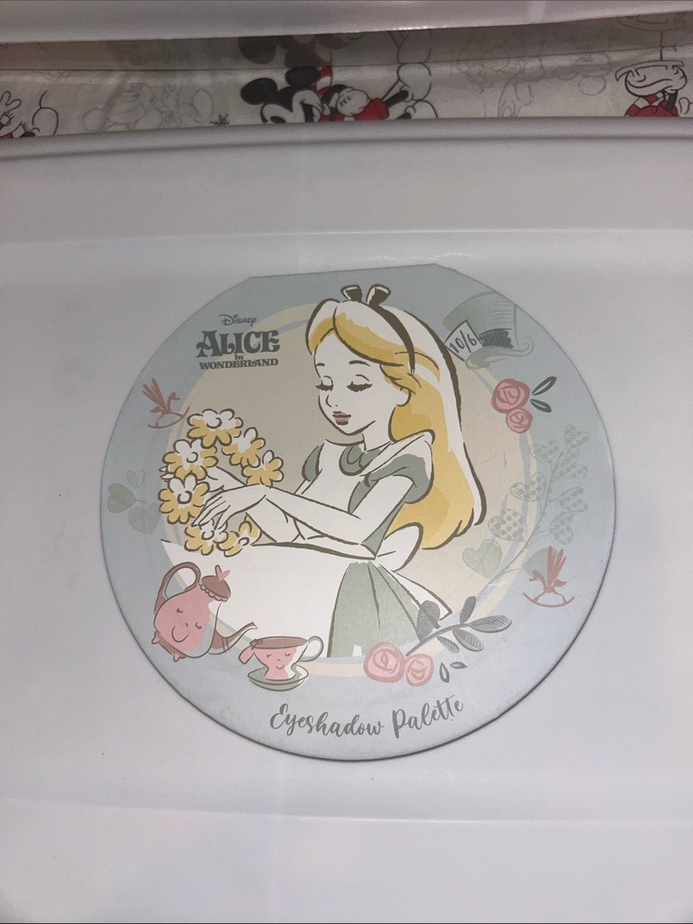 HP🎊Disney Alice in Wonderland Pastel Eyeshadow Palette